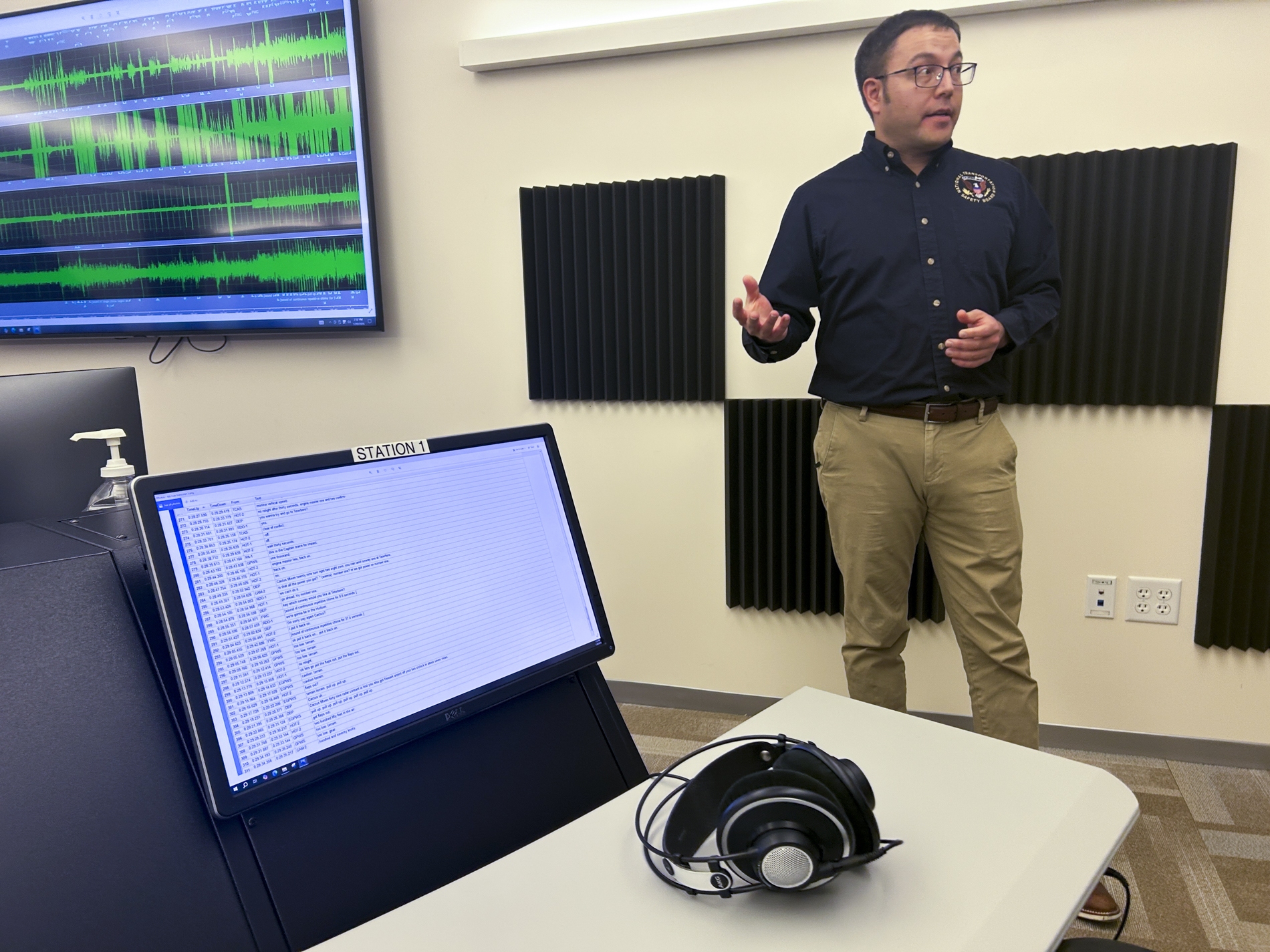 The NTSB tries to keep cockpit audio recordings private. AI is making that harder
