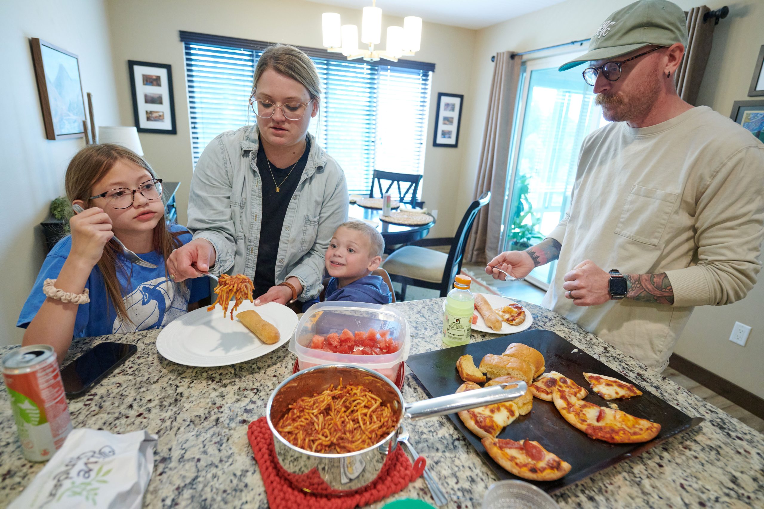 Survey confirms the struggle of working parents: ‘No way to be two things at once’