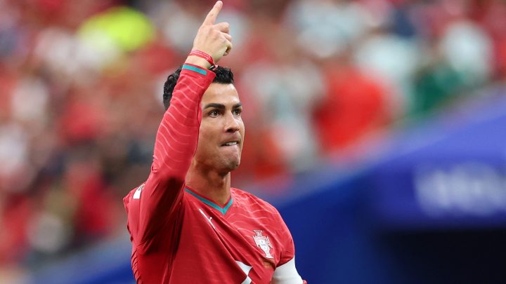 Portugal’s Ronaldo shakes off World Cup doubters, scores 2 after sluggish start