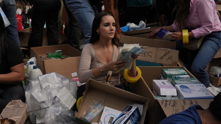 Venezuelans in Colombia scramble to send aid as earthquakes death toll increases