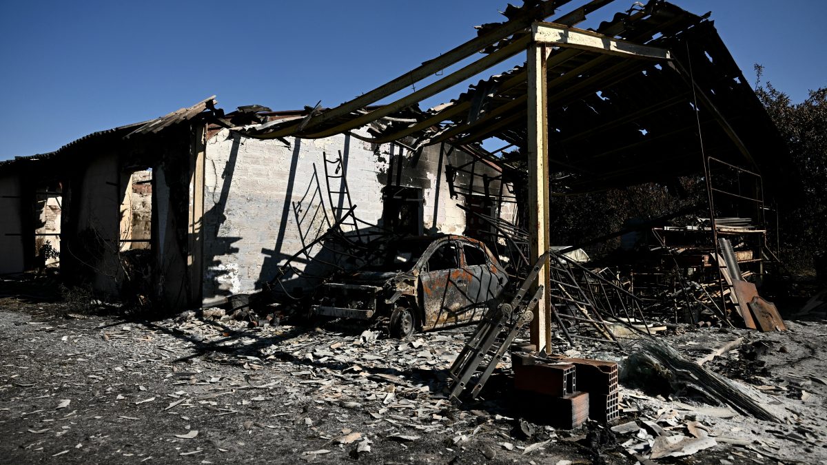TOPSHOT-FRANCE-ENVIRONMENT-CLIMATE-WEATHER-WILDFIRE