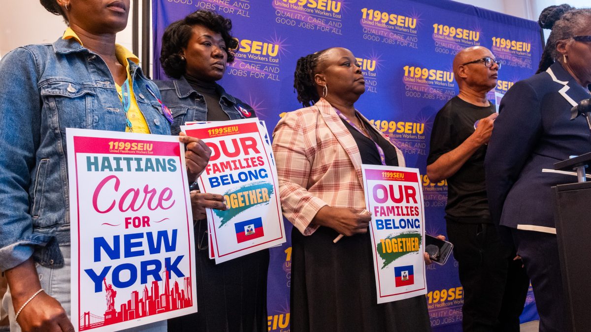 NY Gov. Hochul Rallies With Immigration Advocates After Supreme Court TPS Ruling