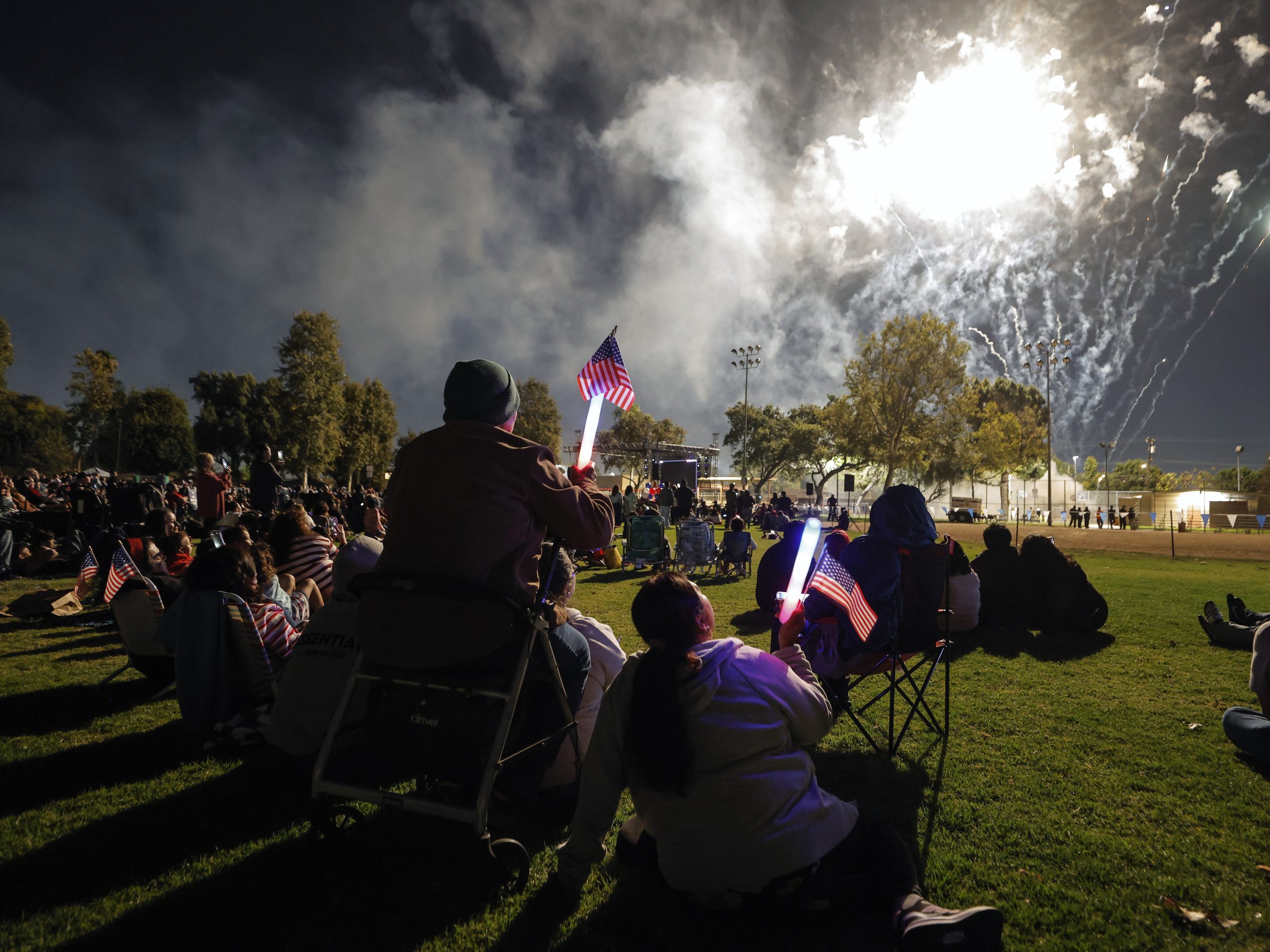 July 4th events threatened by heat wave. And, Russia strikes on Ukraine’s capital