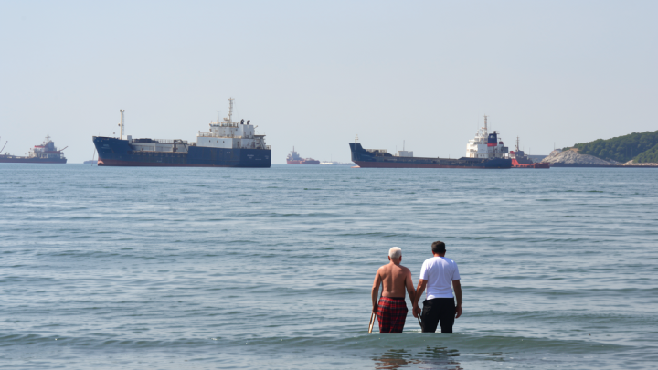U.S. and Iran escalate strikes across Mideast