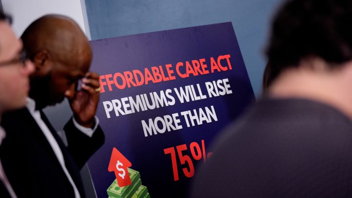 Ahead of midterms, Republicans run ads after cutting healthcare funds