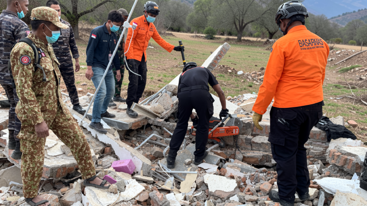 Magnitude 7.7 earthquake strikes off Indonesia’s coast, killing at least 47