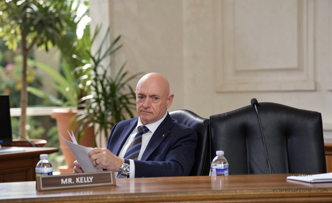 Sen. Mark Kelly says USS Lincoln sailors ‘can’t get basic needs met’