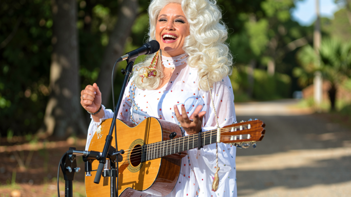 How Dolly Parton wrote the story of a changing America