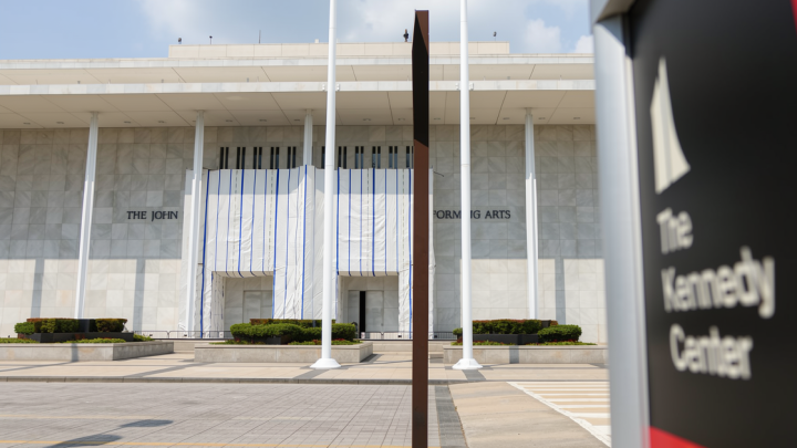 Before an emergency hearing, the Kennedy Center’s board threatens to demolish it