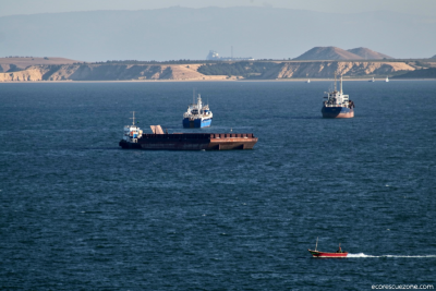 Attacks flare between the U.S. and Iran after a monthlong pause
